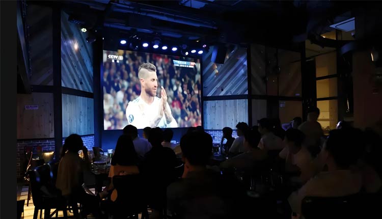 Fans Watch Sporting Events At The Bar